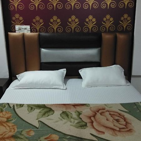 Hotel Euro International New Delhi Eksteriør billede