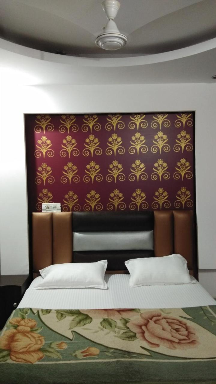 Hotel Euro International New Delhi Eksteriør billede