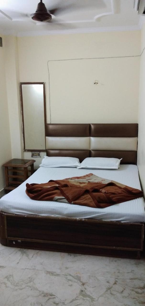 Hotel Euro International New Delhi Eksteriør billede