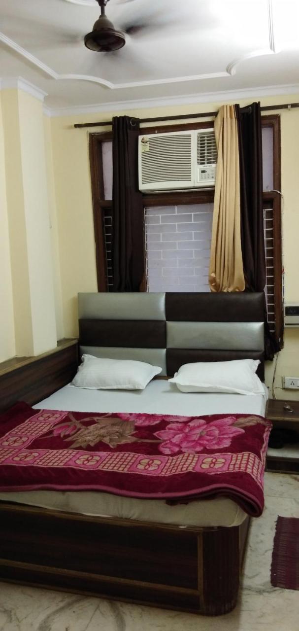 Hotel Euro International New Delhi Eksteriør billede